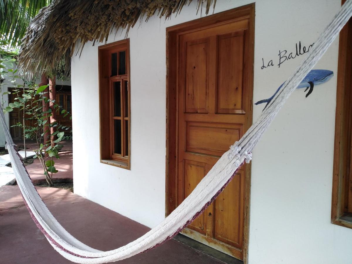Bungalows Familiares Monterrico Eksteriør billede