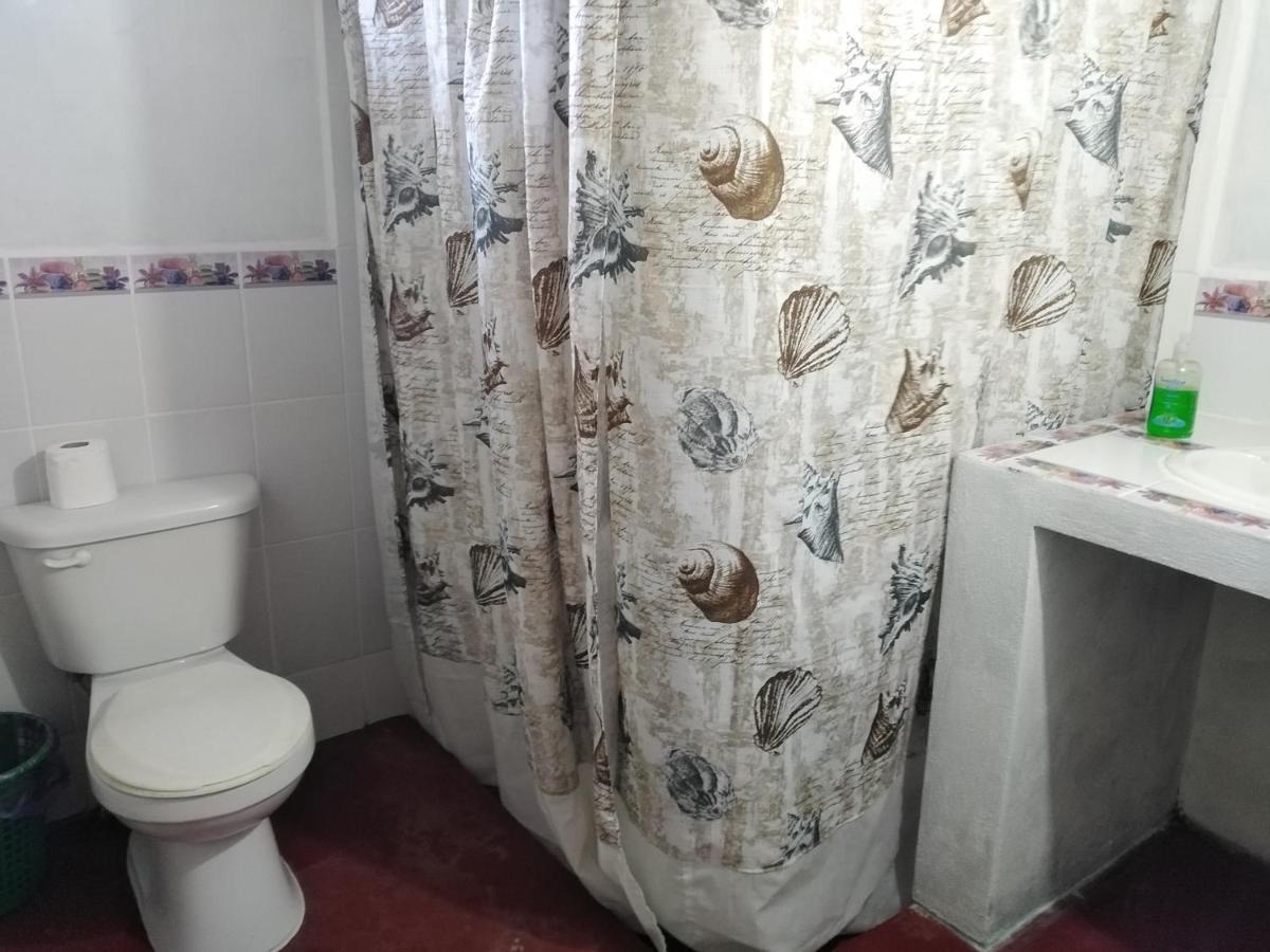 Bungalows Familiares Monterrico Eksteriør billede